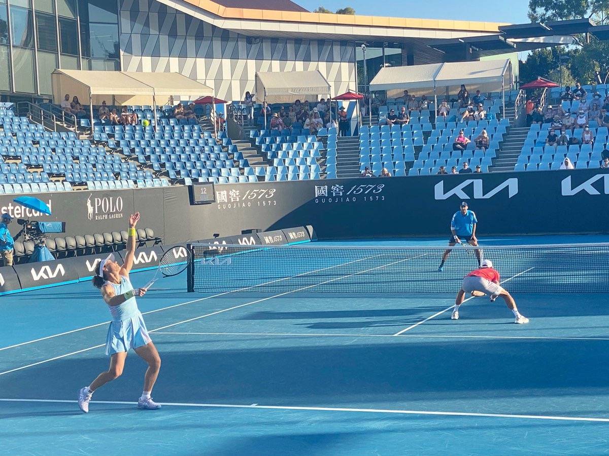 后场球员在 后场球员在