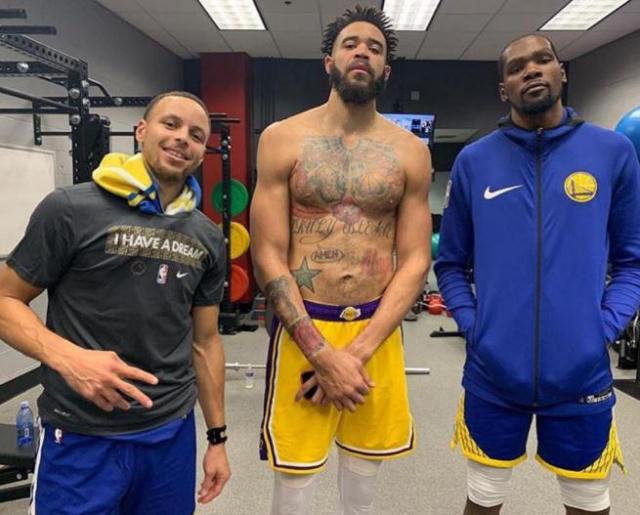 球嗅觉与换 球嗅觉与换