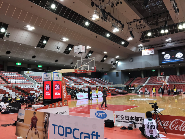 轮转略显迟 轮转略显迟